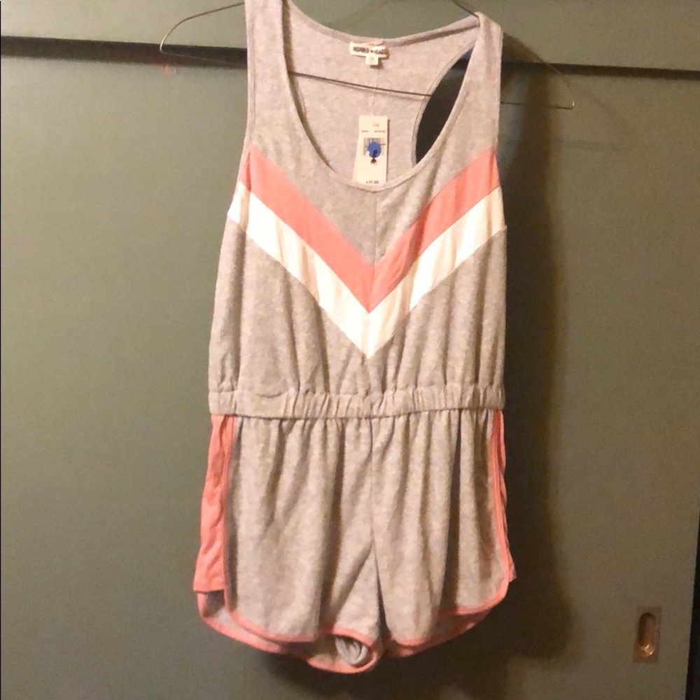One piece romper gray, pink and white
